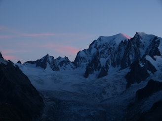 Tour Ronde N Face on the L, dwarfed by Mt Blanc.jpg